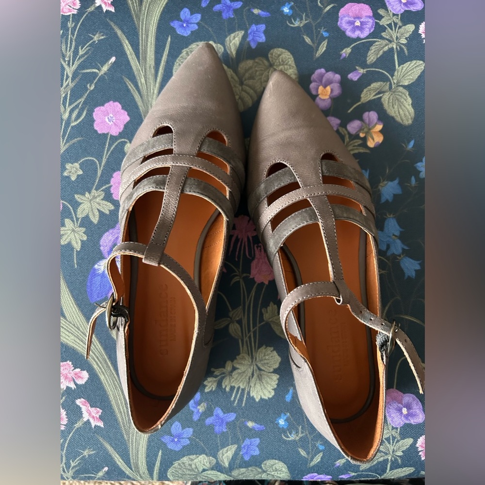 Sundance Metropolita Shoes Size: 38
